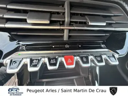 Photo 20 Peugeot 208  PureTech 100 S&S BVM6