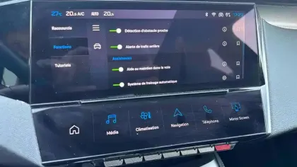 Photo 24 Peugeot 408  PHEV 225 e-EAT8