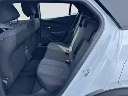 Photo 18 Peugeot 2008  Electrique 50 kWh 136 ch