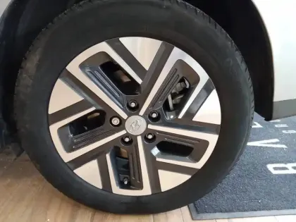 Photo 17 Hyundai Kona  Electrique 64 kWh - 204 ch