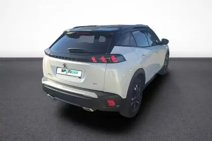 Photo 5 Peugeot 2008  PureTech 130 S&S EAT8