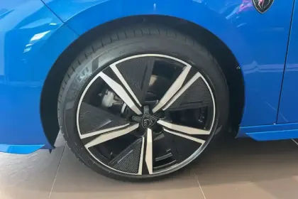 Photo 8 Peugeot 308  BlueHDi 130ch S&S EAT8