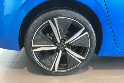 Photo 10 Peugeot 308  BlueHDi 130ch S&S EAT8