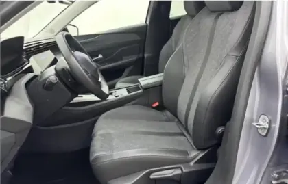 Photo 6 Peugeot 408  PureTech 130 ch S&S EAT8
