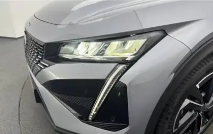 Photo 14 Peugeot 408  PureTech 130 ch S&S EAT8