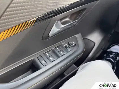 Photo 19 Peugeot 208  Electrique 50 kWh 136ch