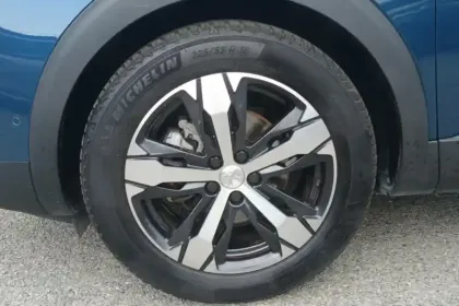 Photo 11 Peugeot 5008  PureTech 130ch S&S EAT8