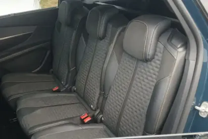 Photo 10 Peugeot 5008  PureTech 130ch S&S EAT8