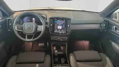 Photo 10 Volvo XC40  Recharge 231 ch 1EDT