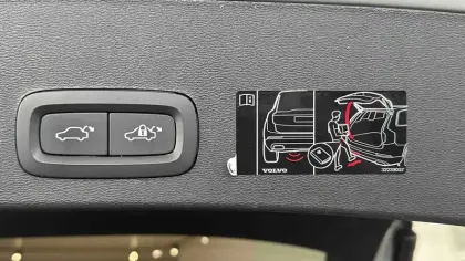 Photo 13 Volvo XC40  Recharge 231 ch 1EDT