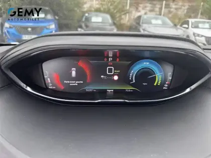 Photo 16 Peugeot 3008  Hybrid 225 e-EAT8