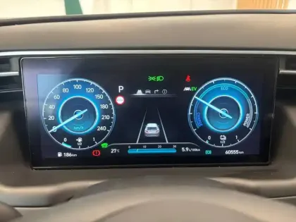 Photo 31 Hyundai Tucson  1.6 T-GDI 230 Hybrid BVA6