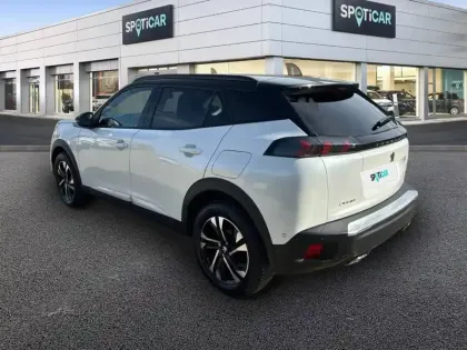 Photo 16 Peugeot 2008  PureTech 130 S&S EAT8