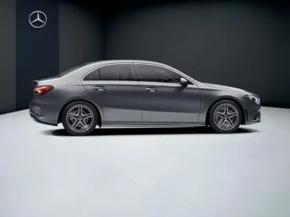 Photo 18 Mercedes Classe A 250 e Berline AMG Line