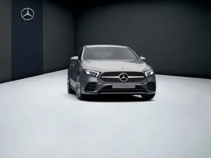 Photo 11 Mercedes Classe A 250 e Berline AMG Line