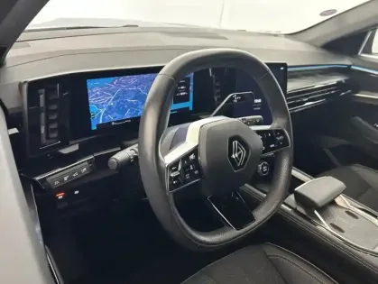 Photo 9 Renault Austral E-Tech hybrid 200 Iconic 5p