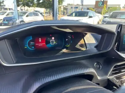 Photo 9 Peugeot 2008  Electrique 136 ch