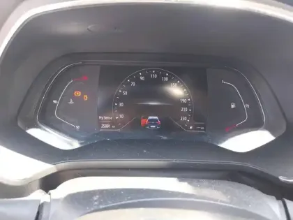 Photo 12 Renault Captur  TCe 130 EDC FAP