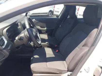 Photo 8 Renault Clio  SOCIETE E-TECH 140 - 21N