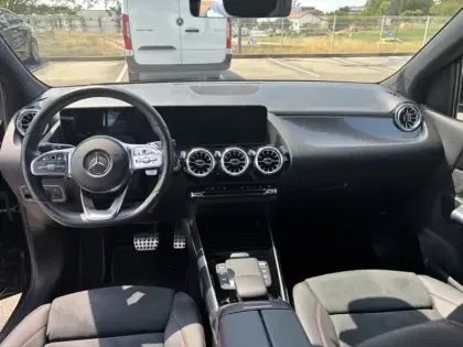 Photo 10 Mercedes Classe B 250 e AMG Line