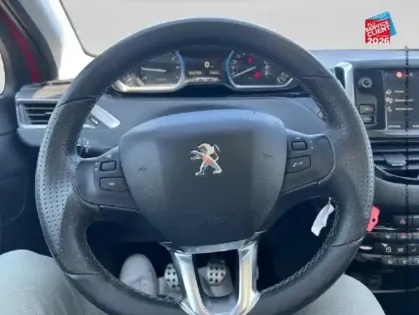 Photo 11 Peugeot 2008  1.2 PureTech 130ch Crossway S/S Tpano GPS Camera