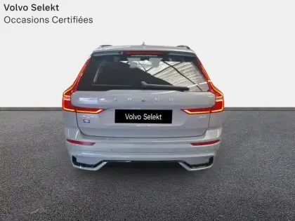 Photo 19 Volvo XC60  B4 197ch Plus Style Dark Geartronic