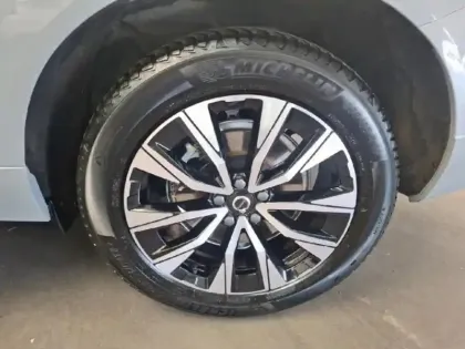 Photo 10 Volvo XC60  B4 197ch Plus Style Dark Geartronic