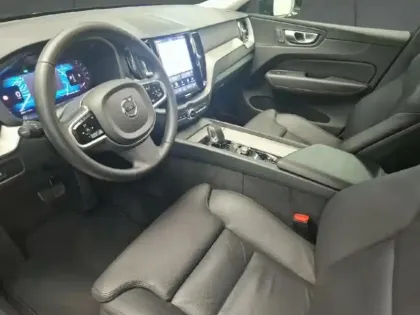 Photo 8 Volvo XC60  B4 197ch Plus Style Dark Geartronic