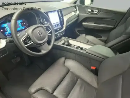Photo 23 Volvo XC60  B4 197ch Plus Style Dark Geartronic