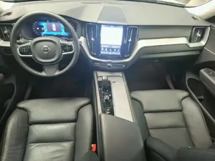 Photo 7 Volvo XC60  B4 197ch Plus Style Dark Geartronic