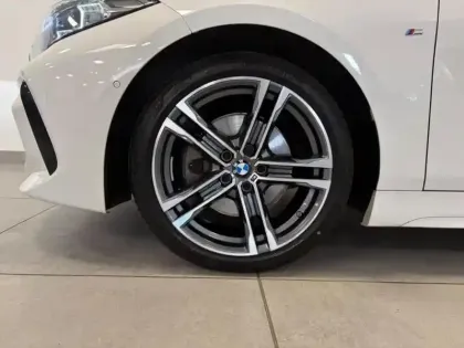 Photo 8 BMW Serie 1 Série 1 118iA 136ch M Sport DKG7