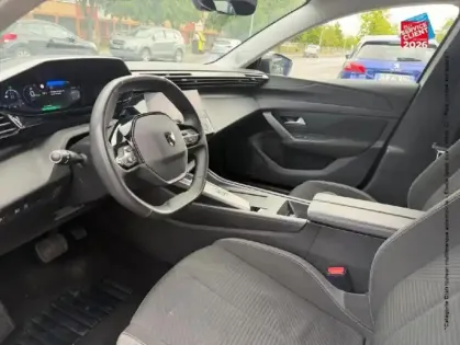 Photo 14 Peugeot 308  PHEV 180ch Active Pack e-EAT8