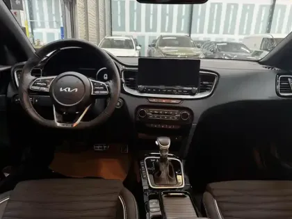 Photo 8 Kia Ceed  1.5 T-GDi 140ch GT-Line DCT7 MY25