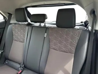 Photo 12 Toyota Yaris  Cross 116h Collection MY21
