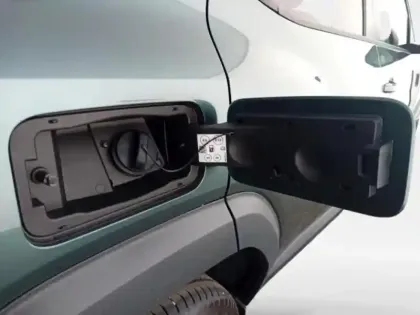 Photo 9 Dacia Duster  1.6 hybrid 140ch Extreme