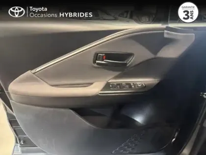 Photo 10 Toyota C-HR  1.8 Hybride 140ch Dynamic MY25