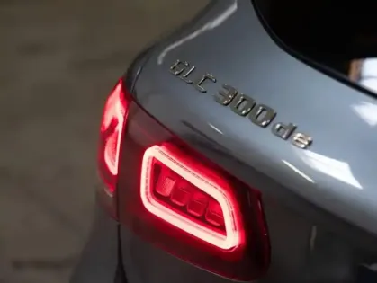 Photo 6 Mercedes GLC  300 de 194+122ch AMG Line 4Matic 9G-Tronic