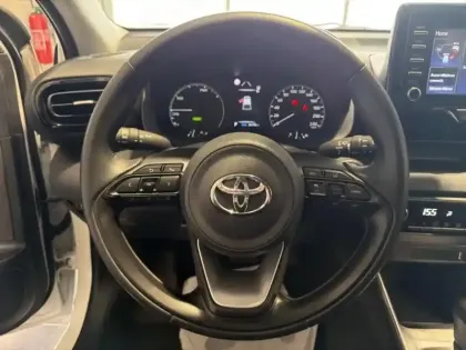 Photo 11 Toyota Yaris  116h Dynamic 5p MY22