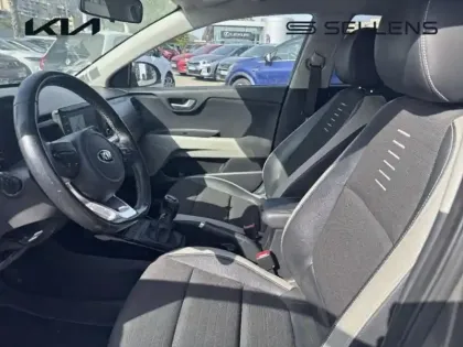 Photo 7 Kia Stonic  1.6 CRDi 110ch ISG Launch Edition