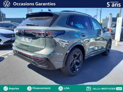 Photo 18 Volkswagen Tiguan  2.0 TDI 150ch R-Line DSG7