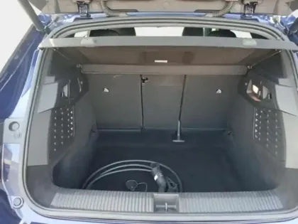 Photo 8 Renault Scenic  E-Tech Electric 220ch 87kWh Techno option Iconic grande autonomie -25