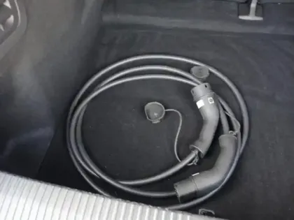 Photo 9 Renault Scenic  E-Tech Electric 220ch 87kWh Techno option Iconic grande autonomie -25