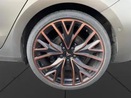 Photo 10 Cupra Leon  1.5 eHybrid 272ch VZ DSG6
