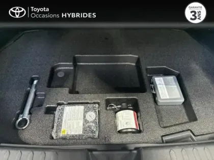 Photo 13 Toyota C-HR  2.0 Hybride 200ch Design MY25