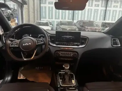 Photo 8 Kia Ceed  1.5 T-GDi 140ch GT-Line DCT7 MY25