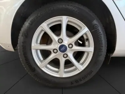 Photo 10 Ford Fiesta  1.0 EcoBoost 95ch Connect Business Nav 3p