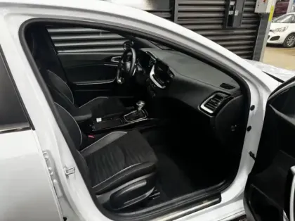 Photo 9 Kia Ceed  1.5 T-GDi 140ch GT-Line DCT7 MY25