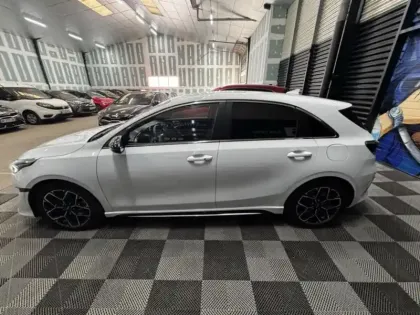 Photo 6 Kia Ceed  1.5 T-GDi 140ch GT-Line DCT7 MY25