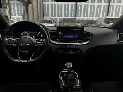 Photo 8 Kia Ceed  1.5 T-GDi 140ch GT-Line DCT7 MY25