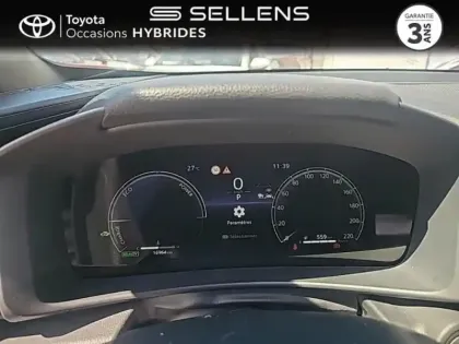 Photo 13 Toyota C-HR  2.0 Hybride 200ch Design MY25